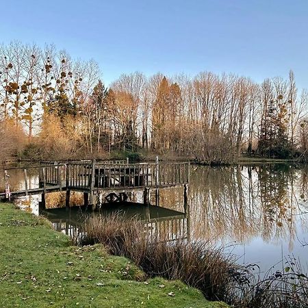 Maison Paisible Avec Lac Prive Secondigny Екстериор снимка