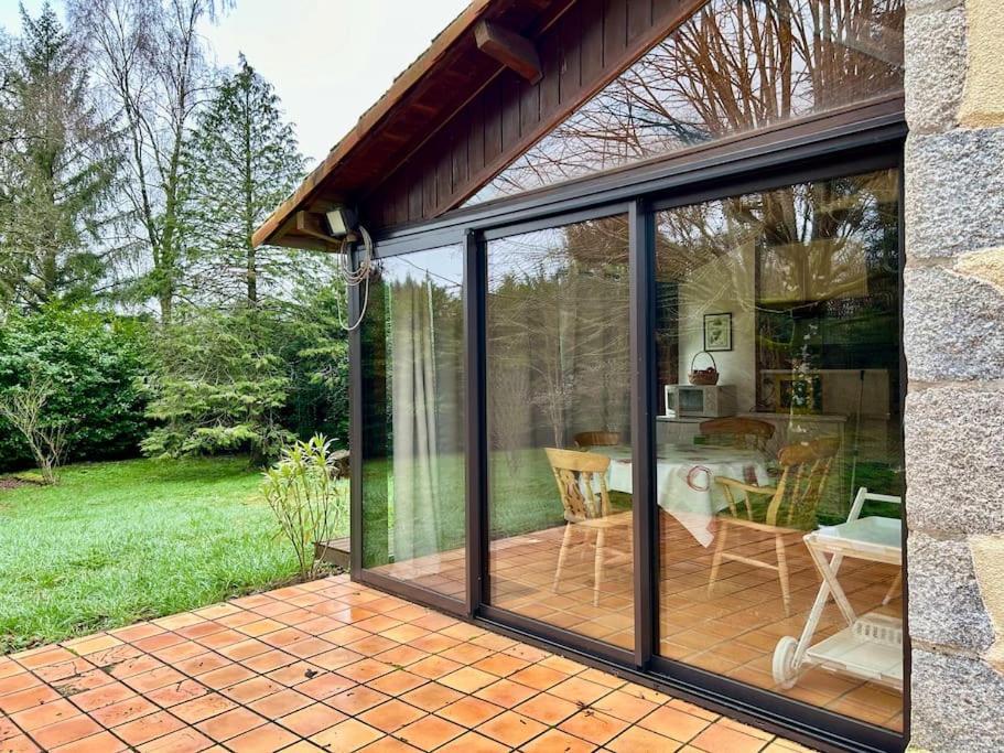Maison Paisible Avec Lac Prive Secondigny Екстериор снимка